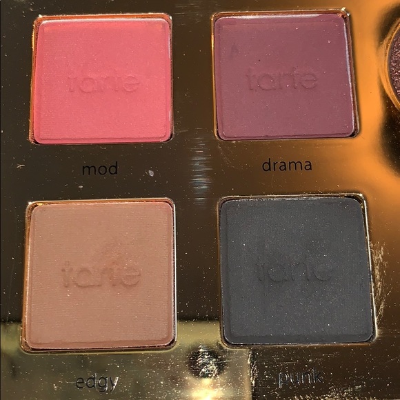 Like New Tarte Tarteist Pro Palette w Box - Picture 6 of 16